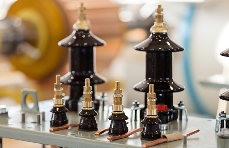 DIN Transformer Bushing